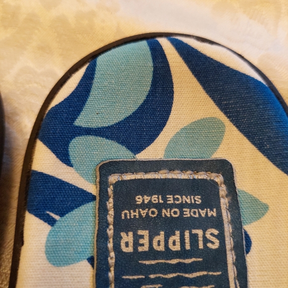 Island Slipper flip flops blue wave print handmade in Hawaii. Size 7men, 8 women - Picture 6 of 12